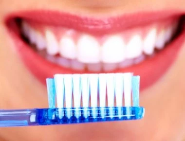 Ο καρκίνος του οισοφάγου συνδέεται με το βούρτσισμα των δοντιών - Δείτε τι συμβαίνει…